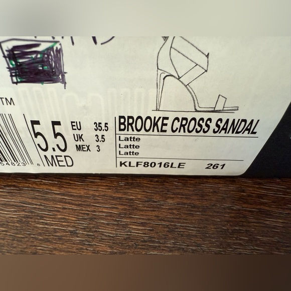 VGUC Kenneth Cole Tan New York Brooke Sandal 5.5M - Picture 10 of 10